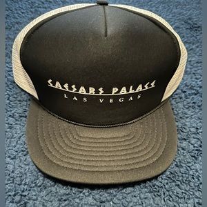 NWOT Caesar’s Palace mesh SnapBack Tucker Hat